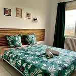 Appartement 3 Chambres Proche Centre Ville